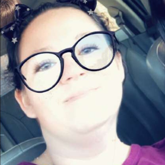 Meet your Posher, Maria - Picture 1 of 1